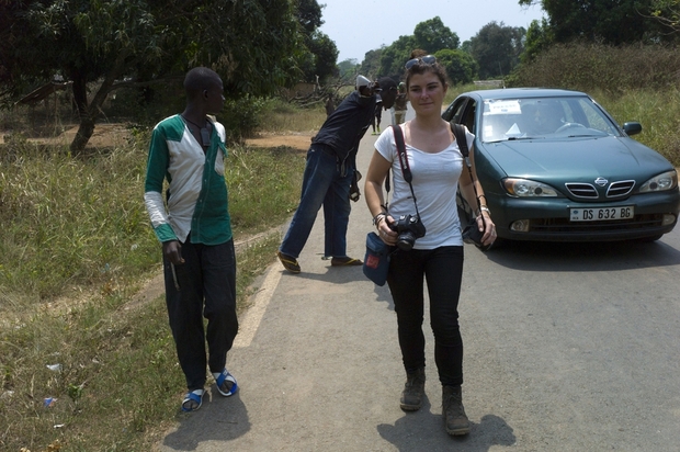 Fotojornalistas que lutam pelo mundo melhor est?o de luto.Fotojornalista francesa encontrada morta na Rep?blica Centro-Africana