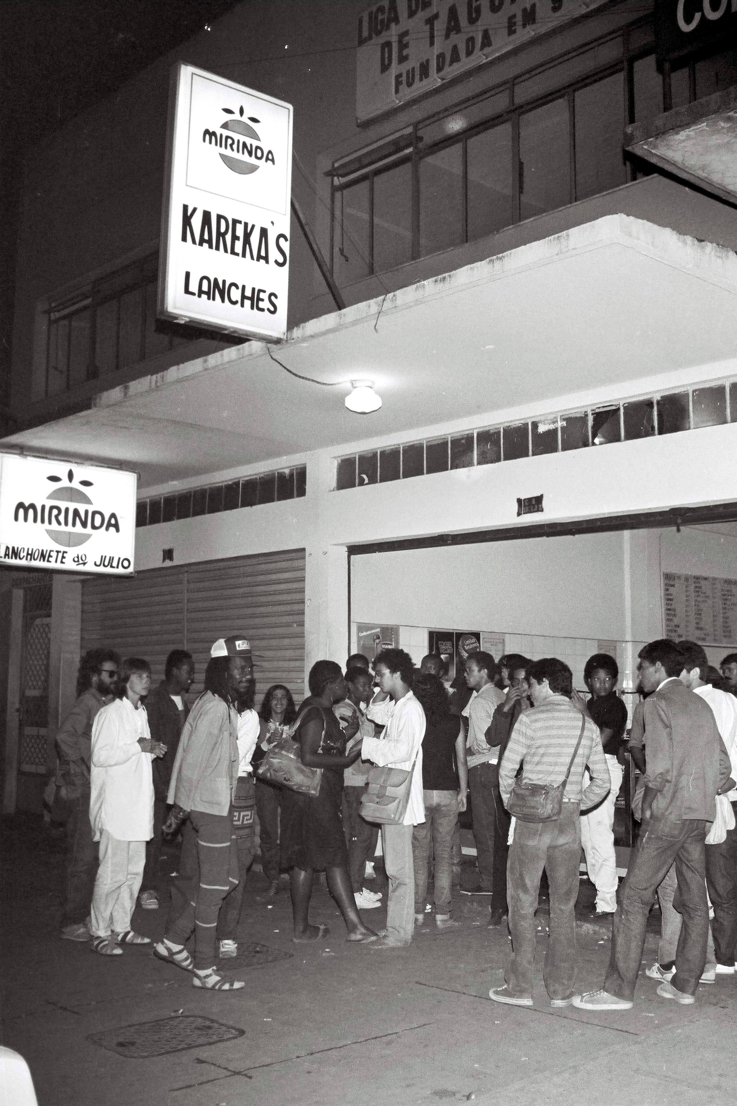 Viagem de uma �poca (olhando bem para tr�s) por Astral Melo.Fotos Ivalo Cavalcante