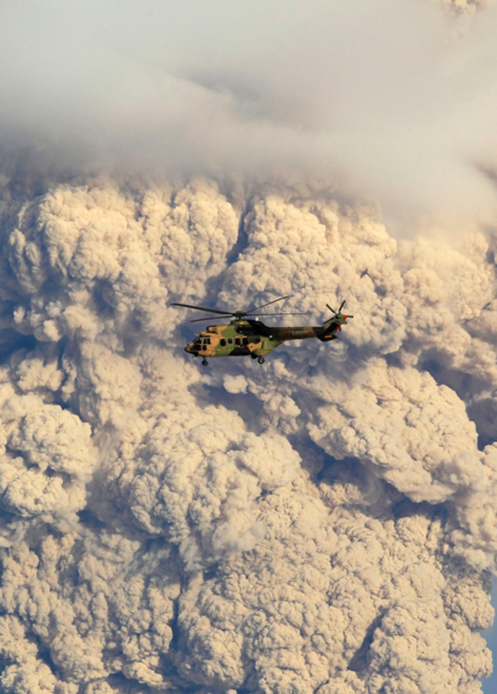 Vulc?o entra em erup??o no Chile - Foto Ivan Alvarado / Reuters.