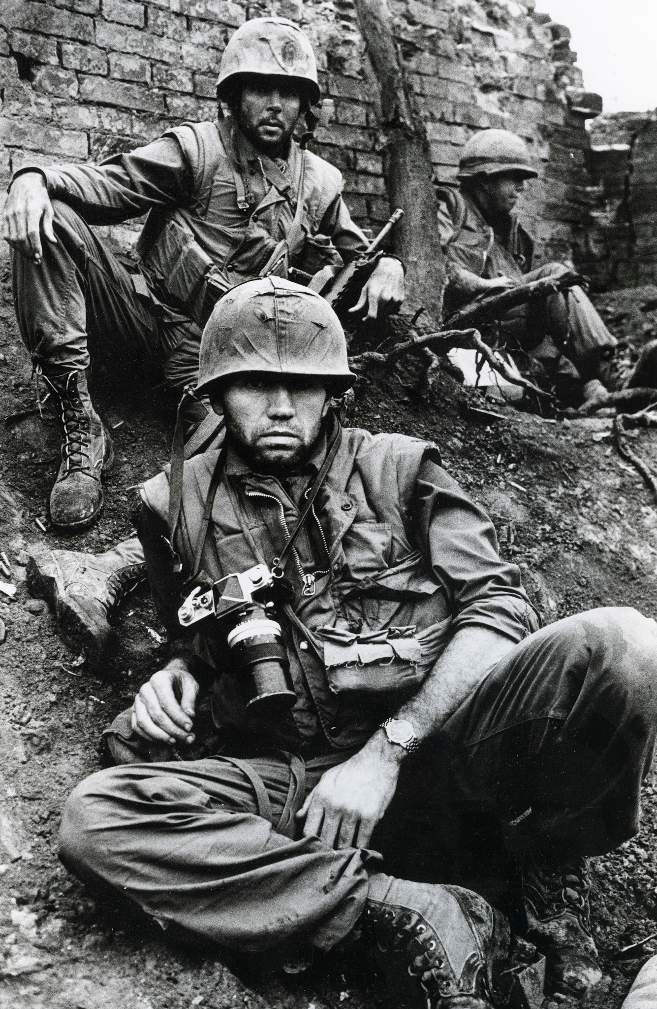 Don McCullin é um fotógrafo de guerra. Apenas não o chame de artista. Por Alex Marshall 