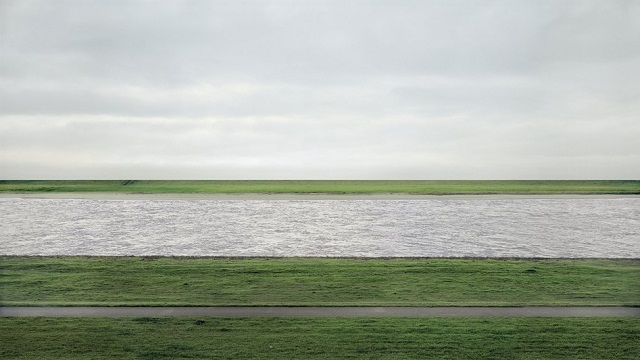 A Foto mais cara do mundo e do fotografo Andreas Gursky.